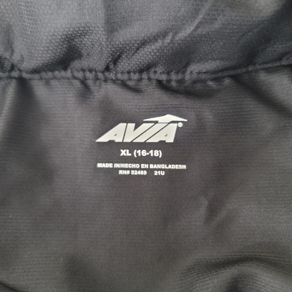 Avia Kid's Half Zip Lightweight Jacket Size XLarge (16-18) In Black